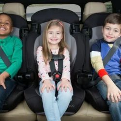 Cosco Booster Seat 💺