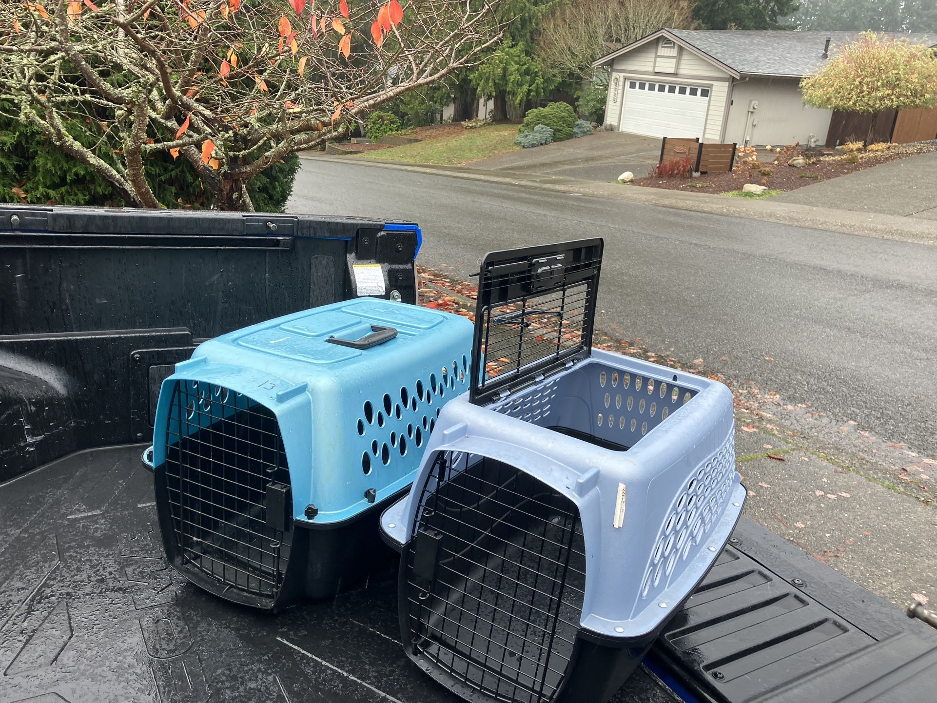 Small Dog Cat Rabbit Bunny Kennel Crate Carrier Like New 24" L by 14” W by 14” H $25 Each