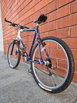 Schwinn MOAB 26 inch gear bicycle $200