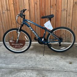 Huffy Highland Mountain Bike - 26" Wheels - 21 Speeds - S/M - Blue