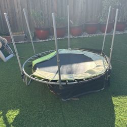 Free Trampoline For Pickup