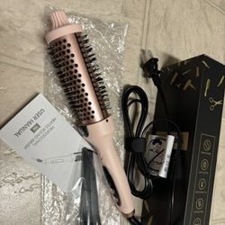 Negative Ion Single Thermal Brush 1.5 Inch | Professional Styling Tool for Effortless Waves