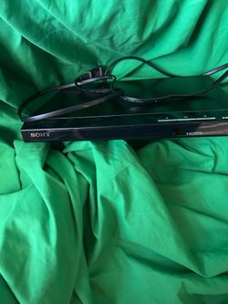 Sony DVP-SR510H Upscaling CD/DVD Player