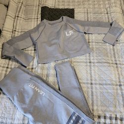 New Women's Activewear Set M