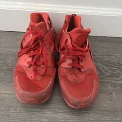 Nike Huarache Red