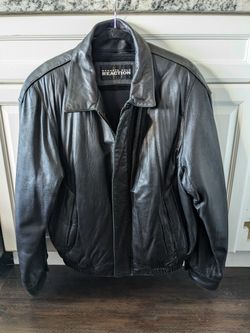 Trendy Chic Kenneth Cole Reaction Black Leather Bomber Jacket Large 