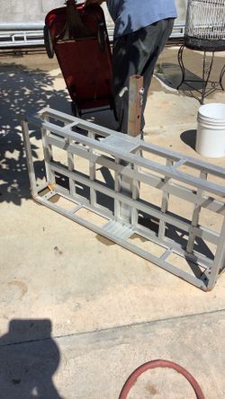 Cargo carrier