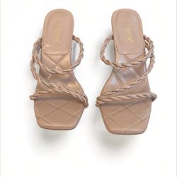 Cape Robbin Remember Your Comfort Tan Clear Block Heel, Size 8.5