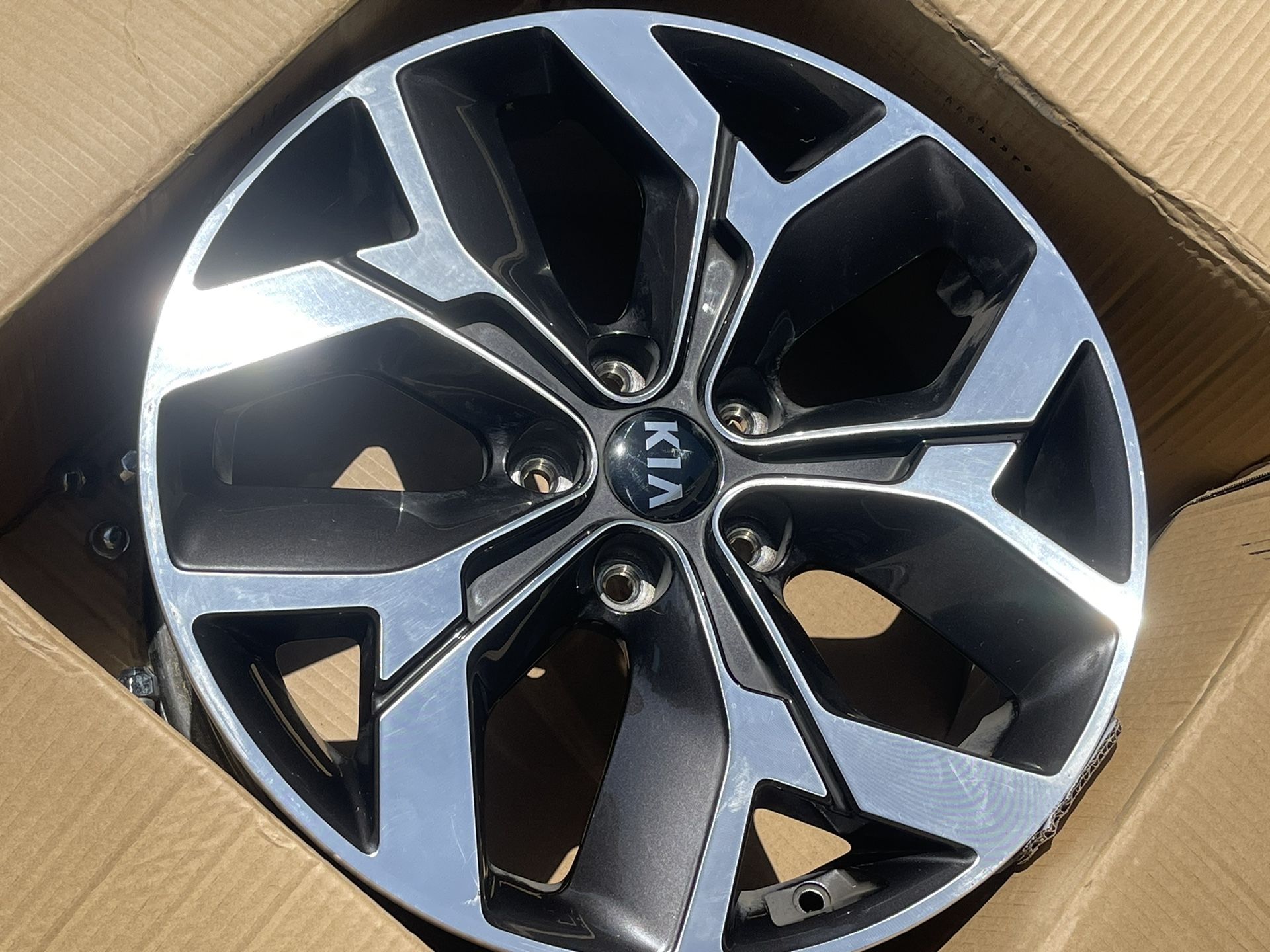 1 Rim Kia Sportage 2020-2022 18" OEM Wheel 