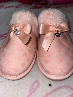 Juicy Couture Slippers