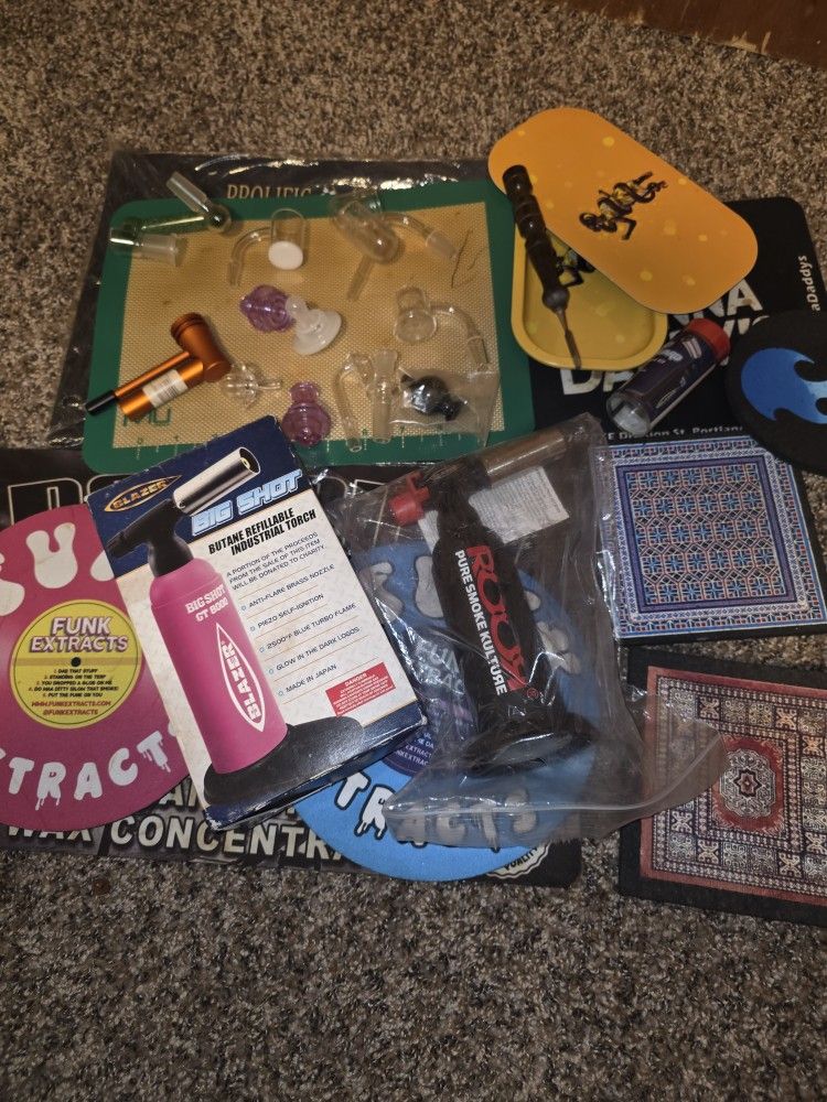 Blazer Big Shots And Dab Accessories