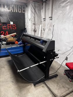 Roland CAMM-1 GR2-640 Large Format Vinyl Cutter – Excellent Condition