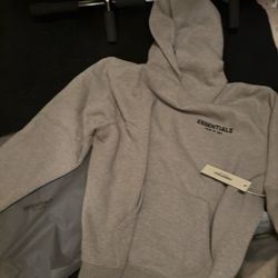 Essentials Hoodie Men’s Medium Firm On Price
