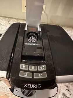Keurig cappuccino and latte system with pod holder and few k cups