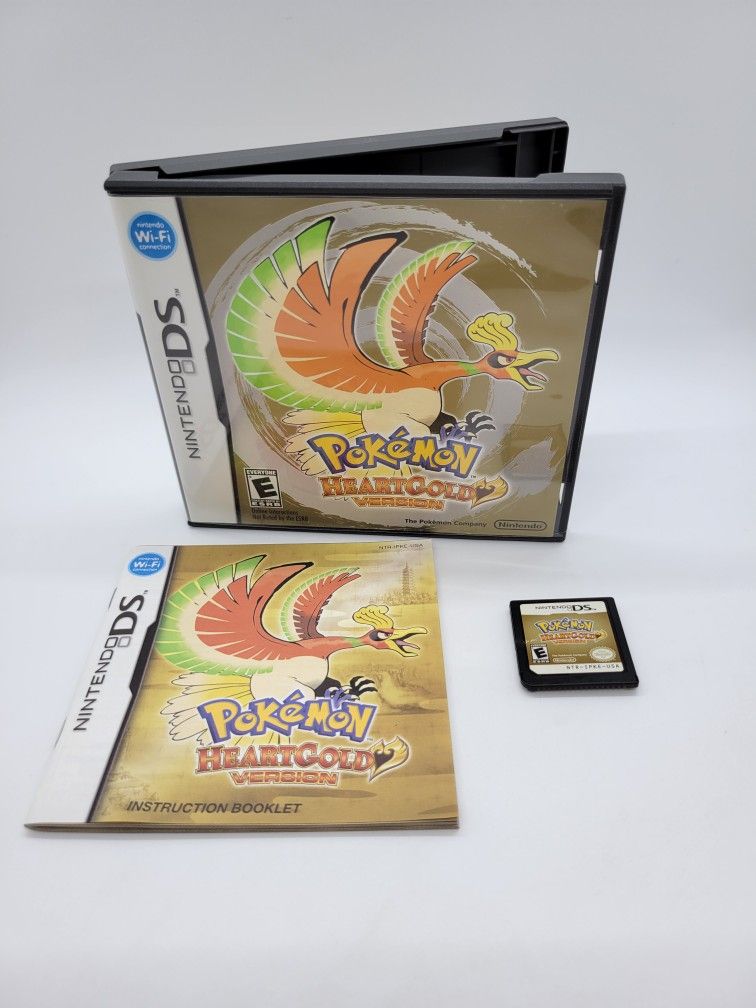 Nintendo DS Pokemon Heartgold CIB Complete Game Freak With Unowns Legendaries And Complete Pokedex