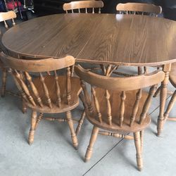6 Chairs And  Kitchen Table 