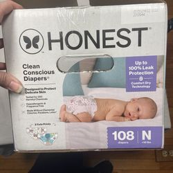 The Honest Co Newborn Diapers 