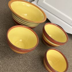 Mixing Bowls With Pitcher Matches 