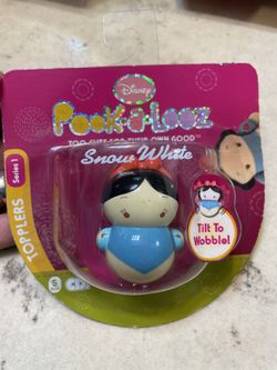 Disney Pook A Looz Wobble Doll. Snow White
