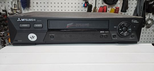Mitsubishi HS-U775 VHS VCR Player