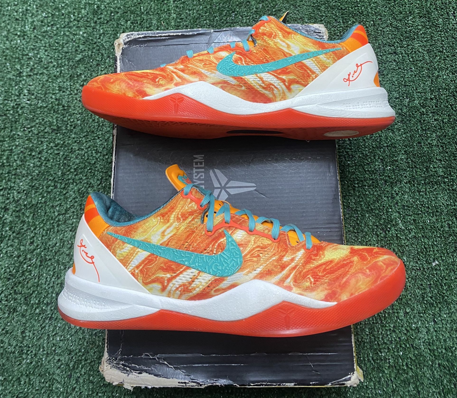 Kobe All Star Area 72 size 10 USED But Clean