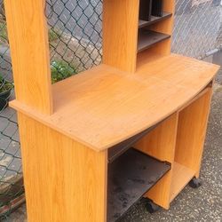Free Curbside Table ,desk,car Seat,suitcase