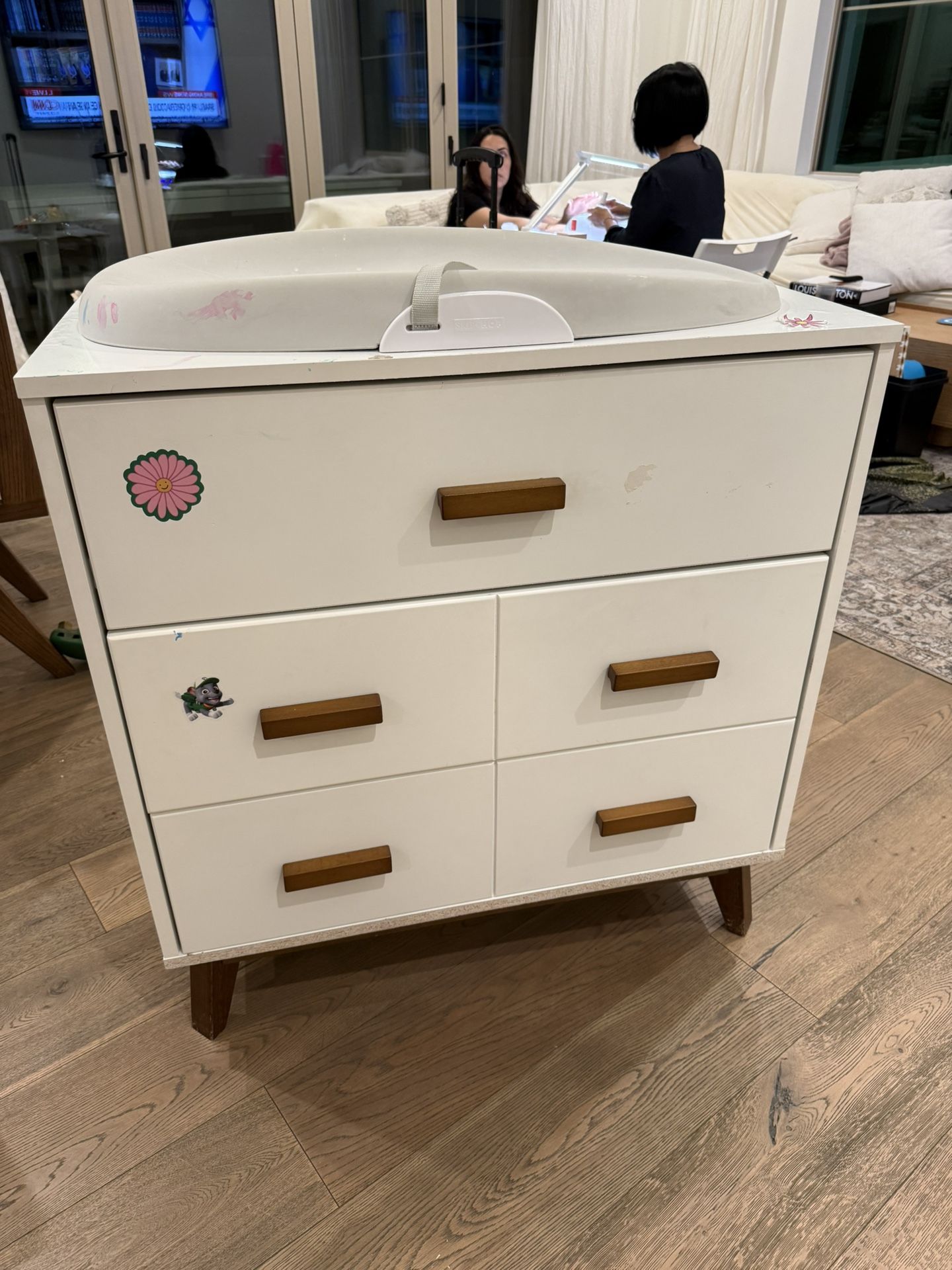Kids Dresser And Diaper Changer