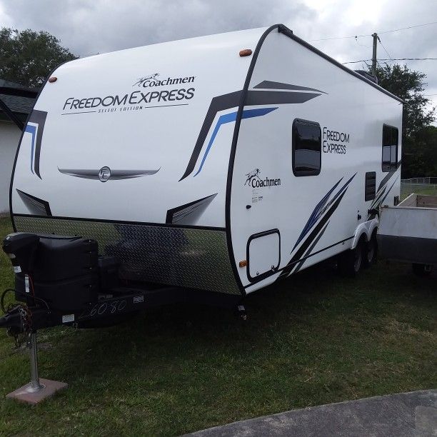 2023 Coachman Forest River Freedom Express