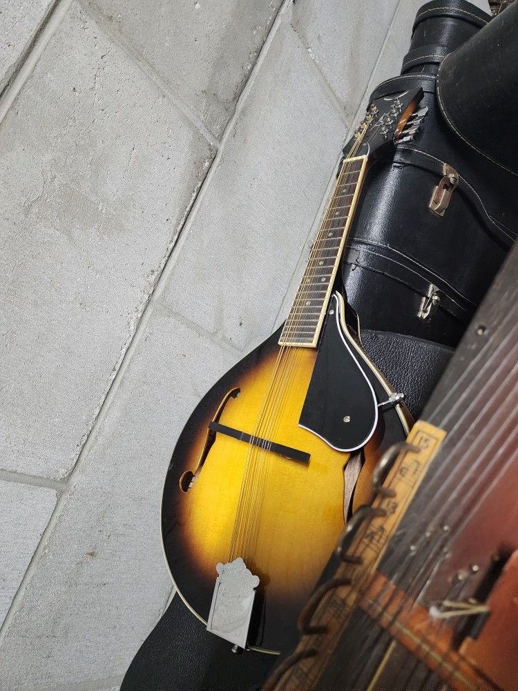 Dean Tennessee style Mandolin