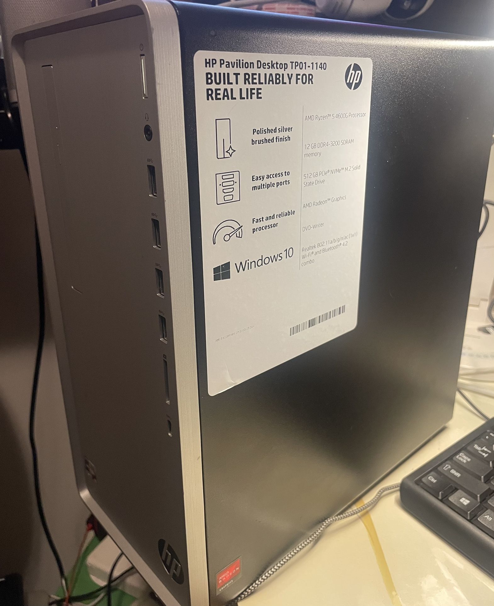 HP Pavilion Desktop PC TP01-1140 WIN11