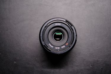 ZEISS 1.8/32 X Mount - Fujifilm lens