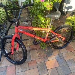 GT Vertigo BMX bike