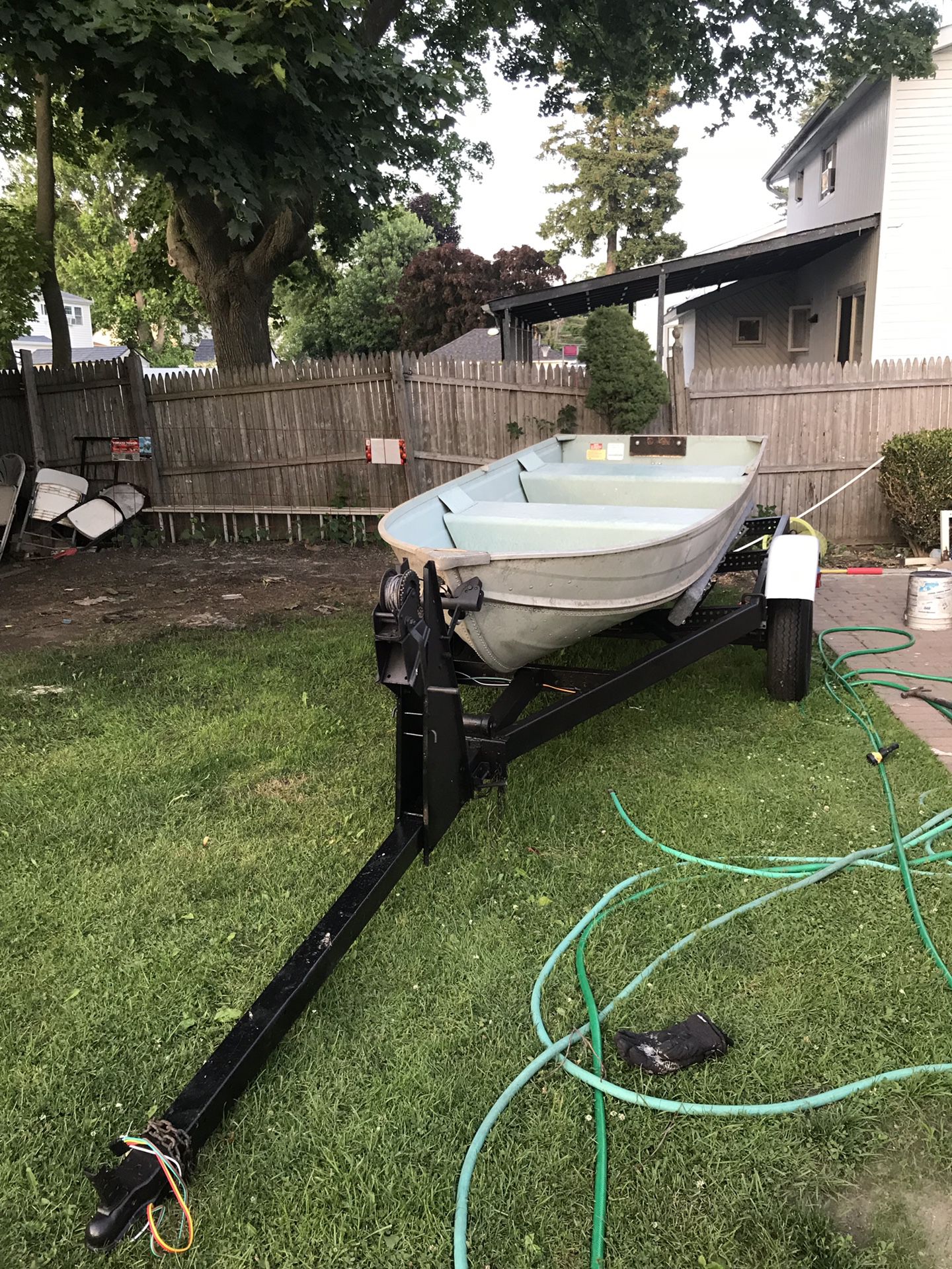 I’m selling my 12 aluminum boat with trailer