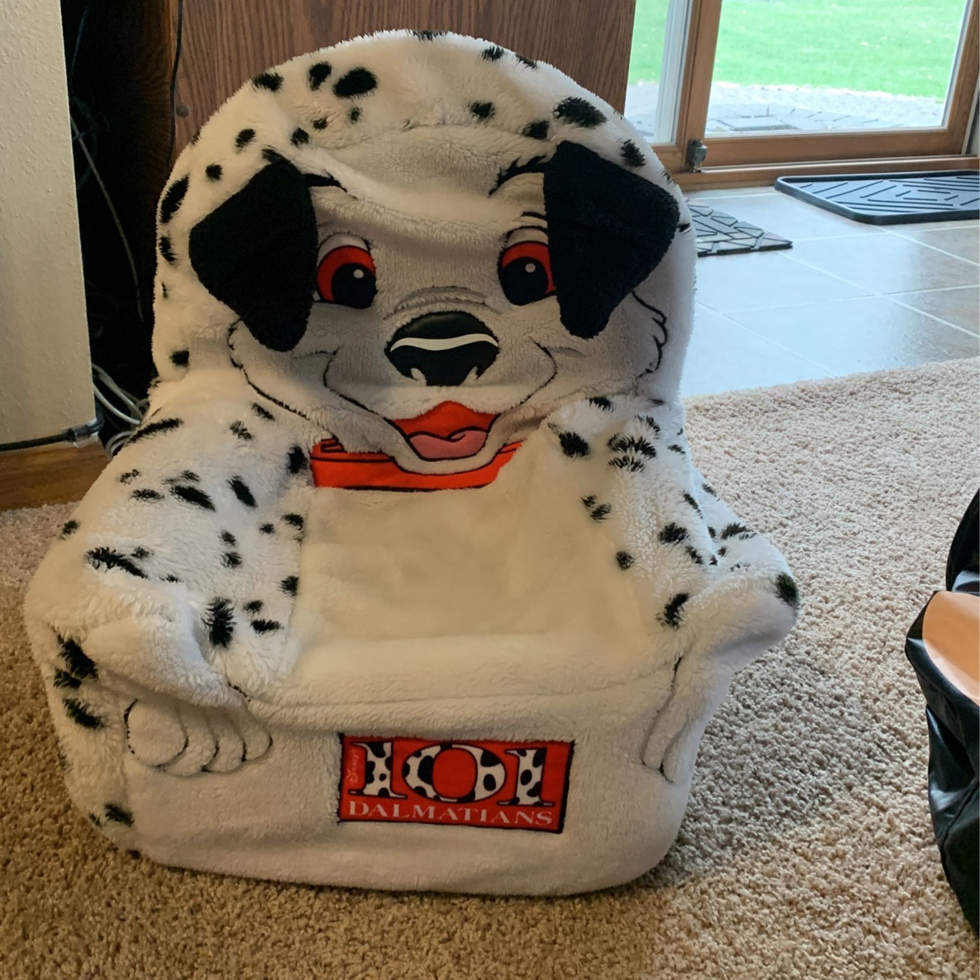 Disney ‘s 101 Dalmation Chair (40# Limit)