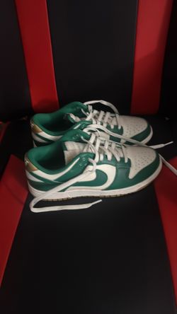Malachite university gold dunks