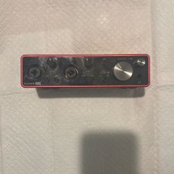 Focusrite Scarlett 2i2