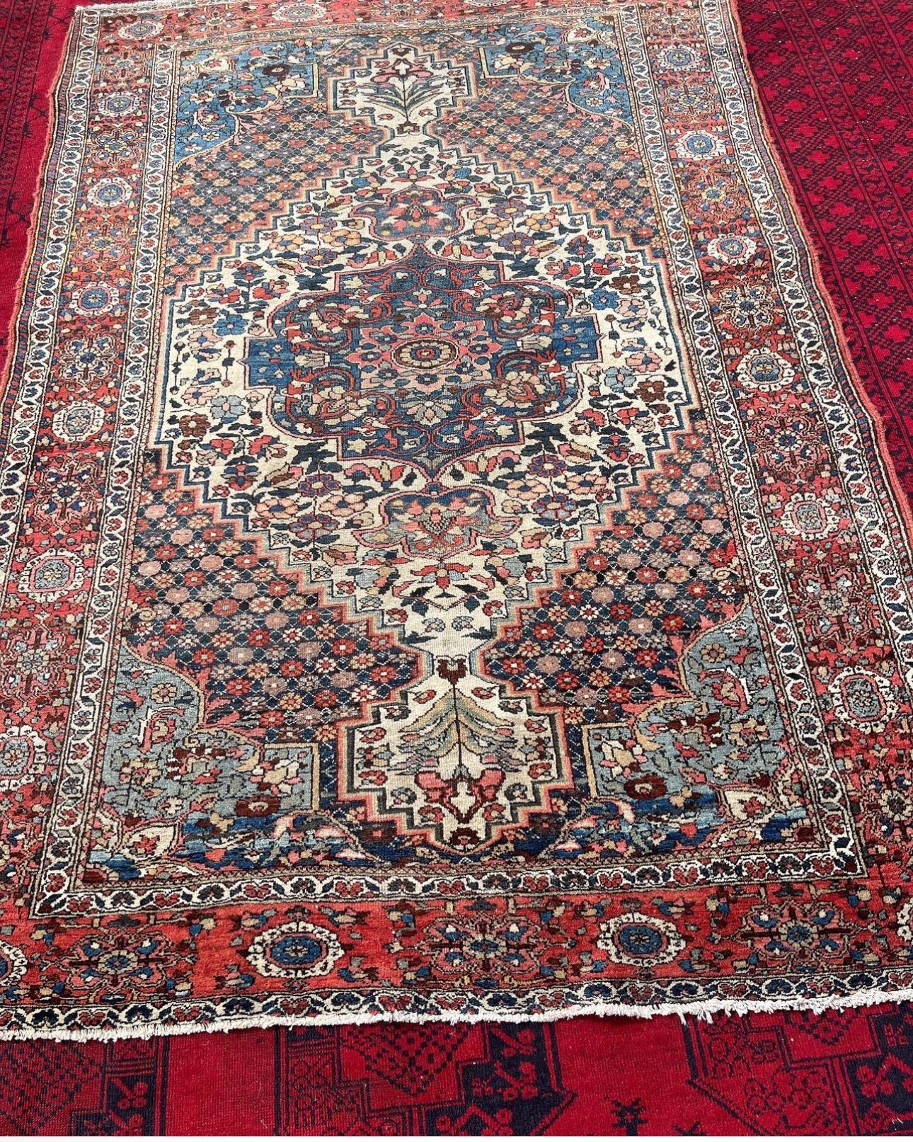 Authentic Bakhtiari Persian Rug