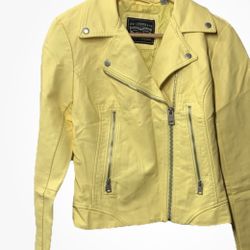 Levis Jacket/ Biker/ WomenYellow Long Sleeve/Zip 
