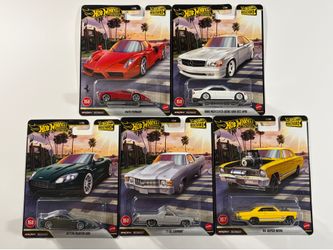 Hot Wheels 2026 Boulevard set of 5 - Enzo Ferrari