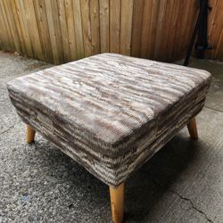 Emerald Home Unique Large Upholstered OTTOMAN-Excellent Condition!