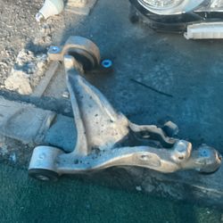 Q50 3.0-lower Comtrol Arm 