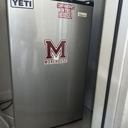 Small Fridge 