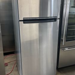WHIRLPOOL TOP FREEZER REFRIGERATOR APARTMENT SIZE 