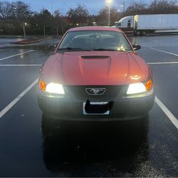 2000 Ford Mustang
