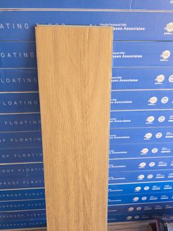 Vinyl click plank