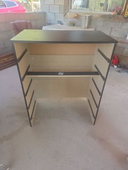 Dresser