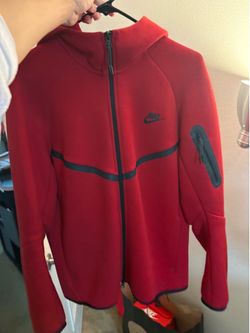 Red Nike tech