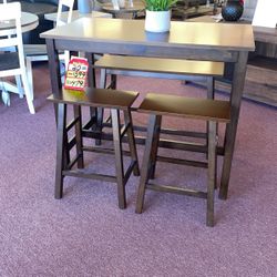 🚨HUGE Blowout Furniture Sale!🚨 Brand New Table 4PC Pub SET! $50 Down Takes It Home Today!