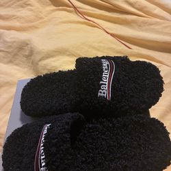 *BEST OFFER* balenciaga slides size 10 brand new