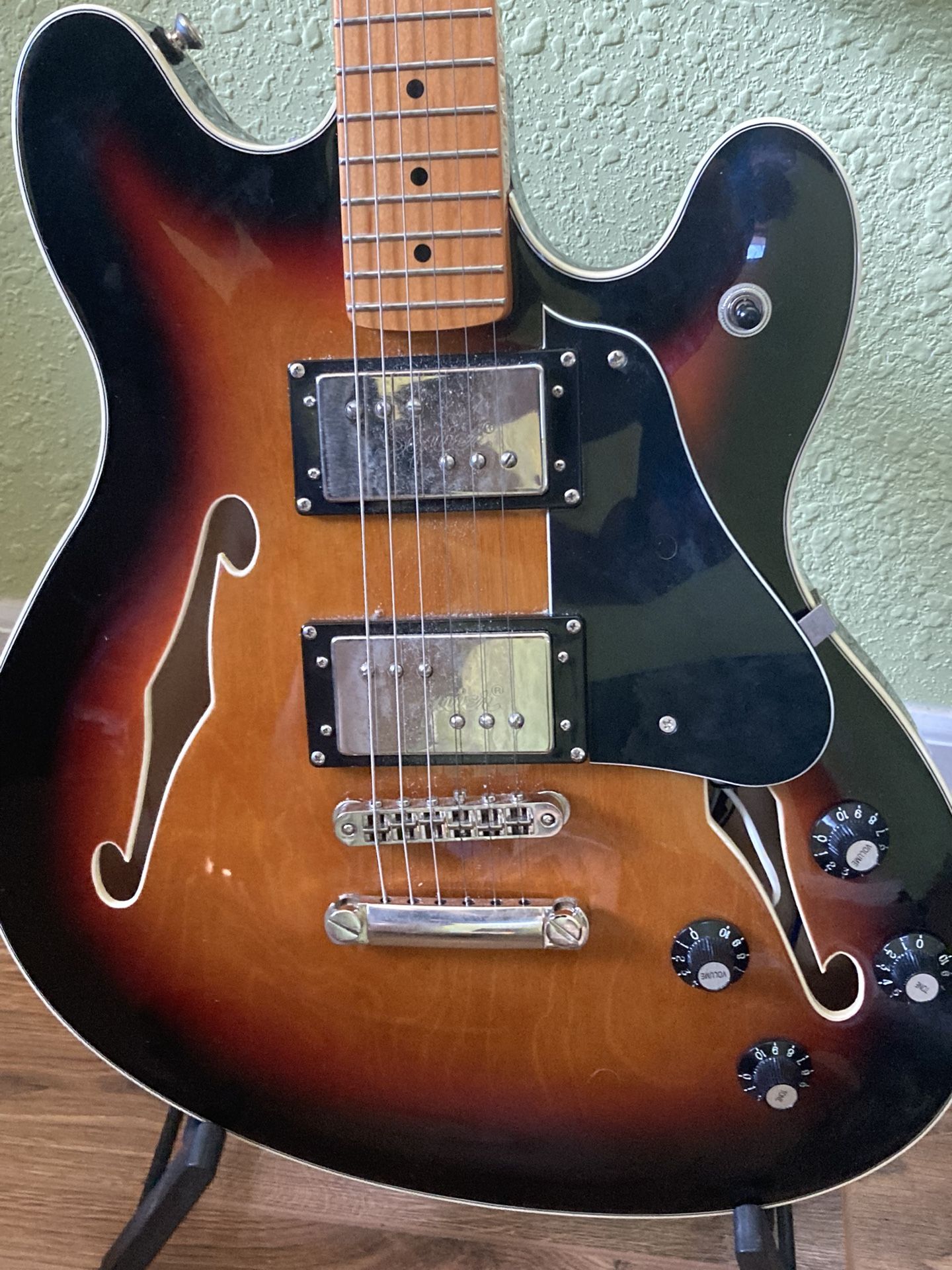 Squier Classic Vibe Starcaster